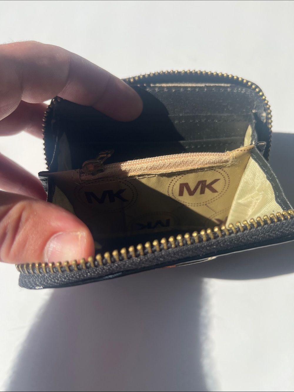 Michael Kors Black Patent Leather Coin Wallet with Gold MK Emblem - Picture 4 of 5